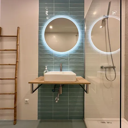 Typical 4 With Pool By Homing فيلامورا