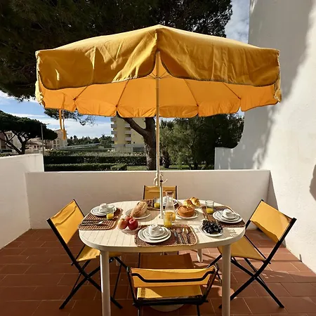 Typical 4 With Pool By Homing فيلامورا