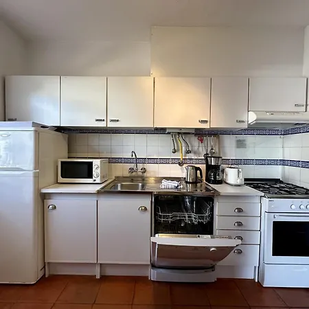 Apartment Typical 4 With Pool By Homing