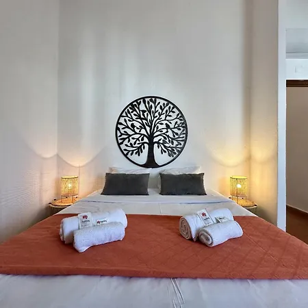 Apartment Typical 4 With Pool By Homing