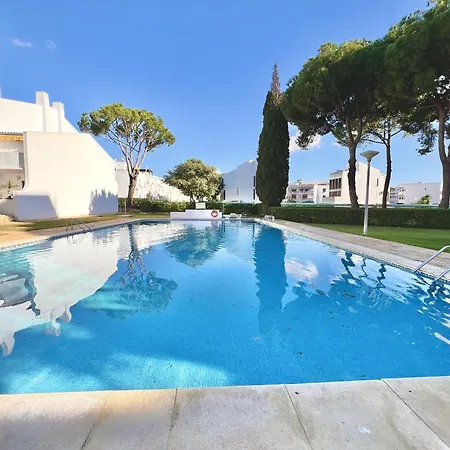 Typical 4 With Pool By Homing Apartment Vilamoura