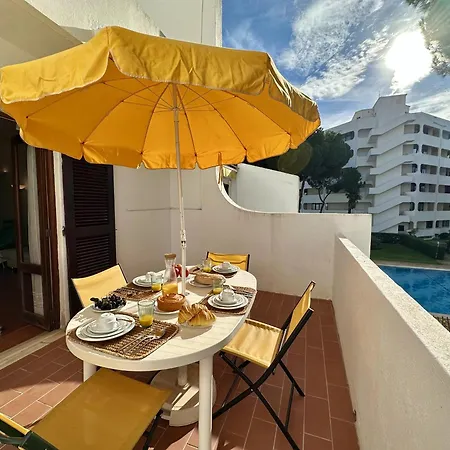 Typical 4 With Pool By Homing Apartment *