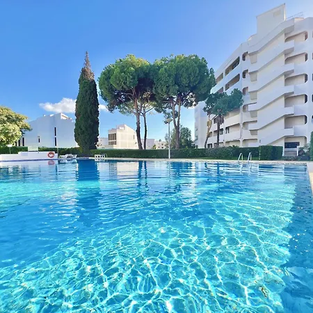 Typical 4 With Pool By Homing Lägenhet Vilamoura